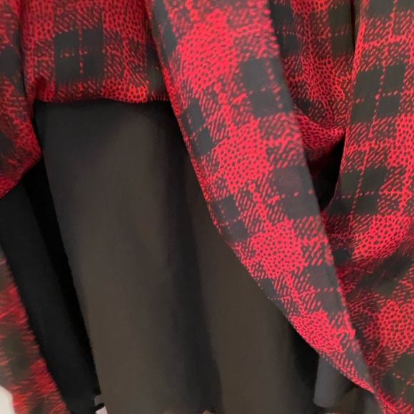 Tommy Hilfiger Plus Size 3X Black & Red Check Smocked Chiffon Peasant Top - Picture 7 of 12